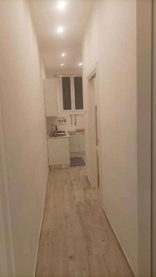 B&B Nicolai Centrale Bari Bagian luar foto