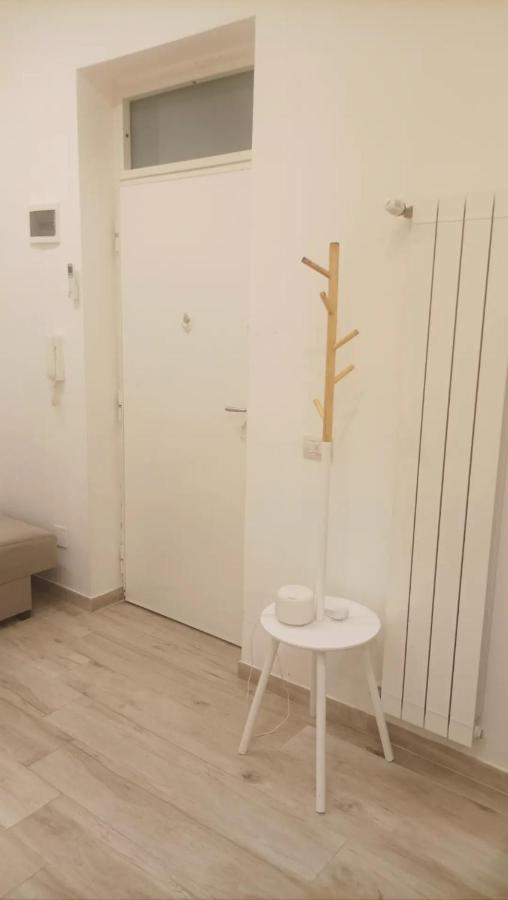 B&B Nicolai Centrale Bari Bagian luar foto