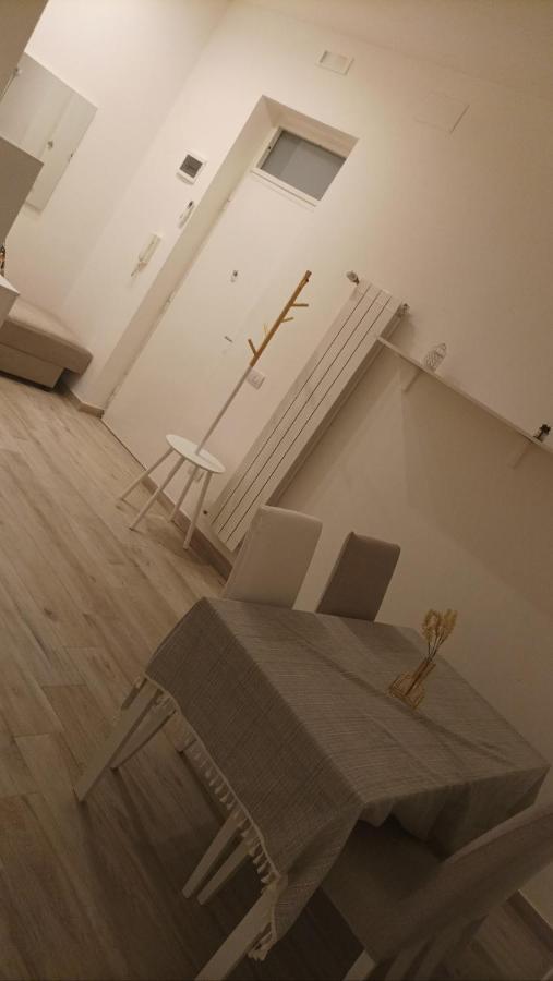 B&B Nicolai Centrale Bari Bagian luar foto