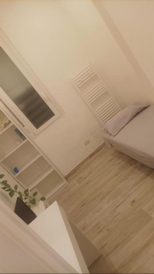 B&B Nicolai Centrale Bari Bagian luar foto
