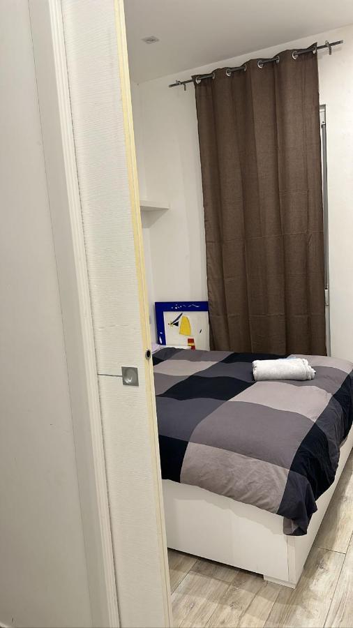 B&B Nicolai Centrale Bari Bagian luar foto