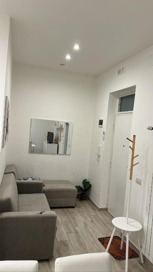 B&B Nicolai Centrale Bari Bagian luar foto