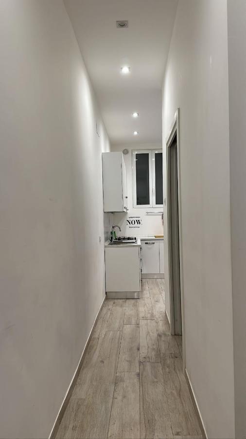 B&B Nicolai Centrale Bari Bagian luar foto