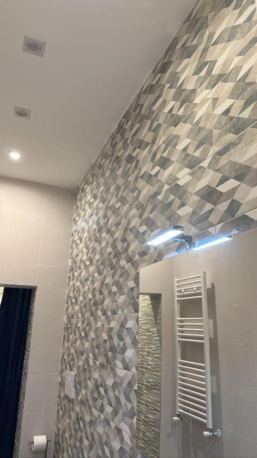B&B Nicolai Centrale Bari Bagian luar foto