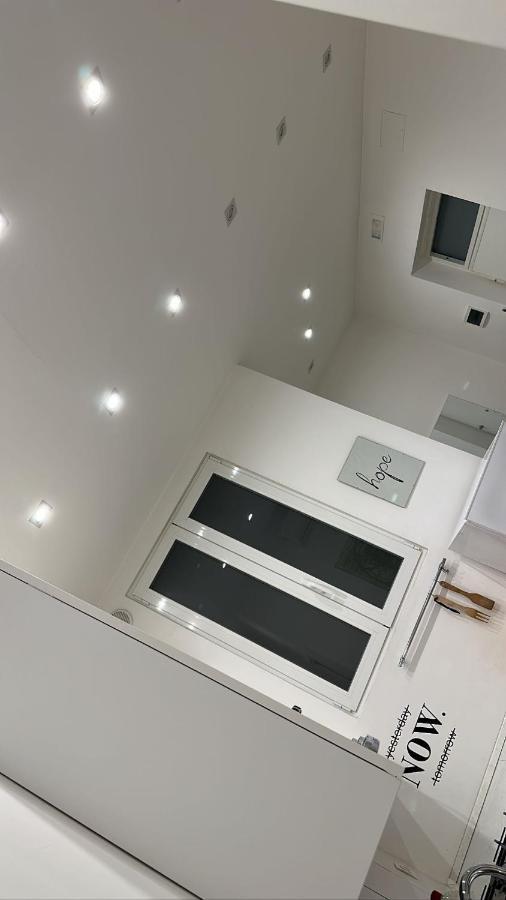 B&B Nicolai Centrale Bari Bagian luar foto